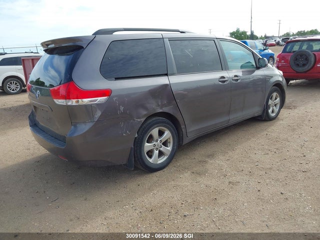Продажа на аукционе авто 2012 Toyota Sienna Le, vin: 5TDKK3DC3CS223577, номер лота: 30091542