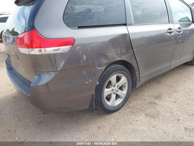 Продажа на аукционе авто 2012 Toyota Sienna Le, vin: 5TDKK3DC3CS223577, номер лота: 30091542
