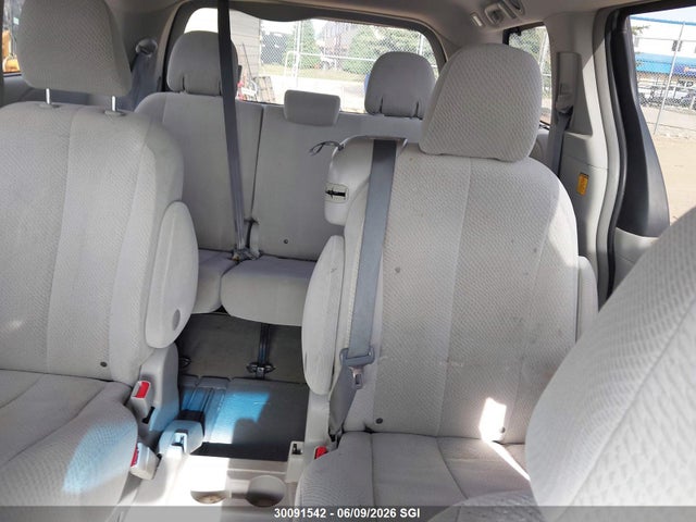 Продажа на аукционе авто 2012 Toyota Sienna Le, vin: 5TDKK3DC3CS223577, номер лота: 30091542