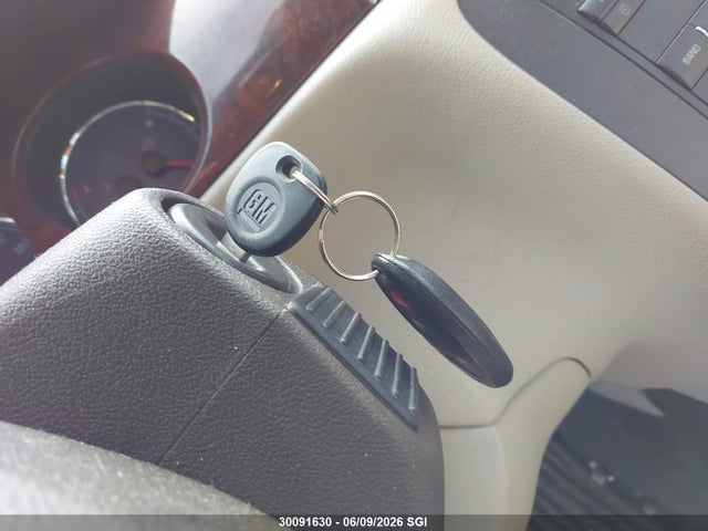 30091630 :رقم المزاد ، 1G4HE57Y78U138521 vin ، 2008 Buick Lucerne Cxs مزاد بيع