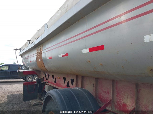 2MFB2R5D5FR007991 Midland Manufacturing Lim Dump