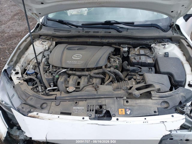 3MZBN1T77JM253109 Mazda 3 SE