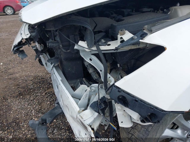 3MZBN1T77JM253109 Mazda 3 SE
