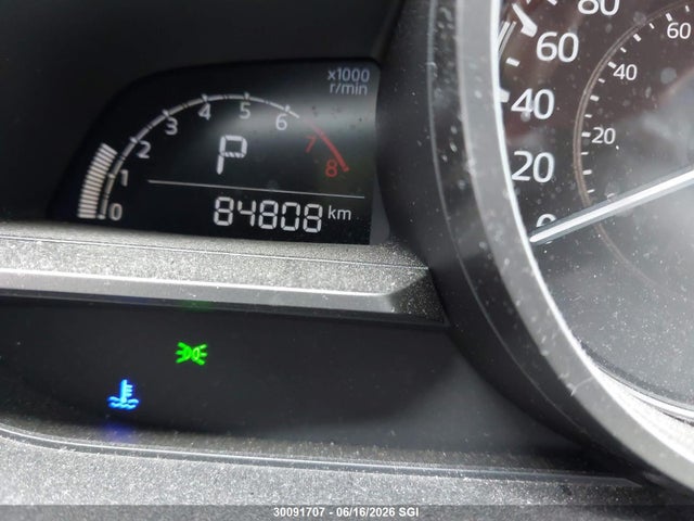 3MZBN1T77JM253109 Mazda 3 SE