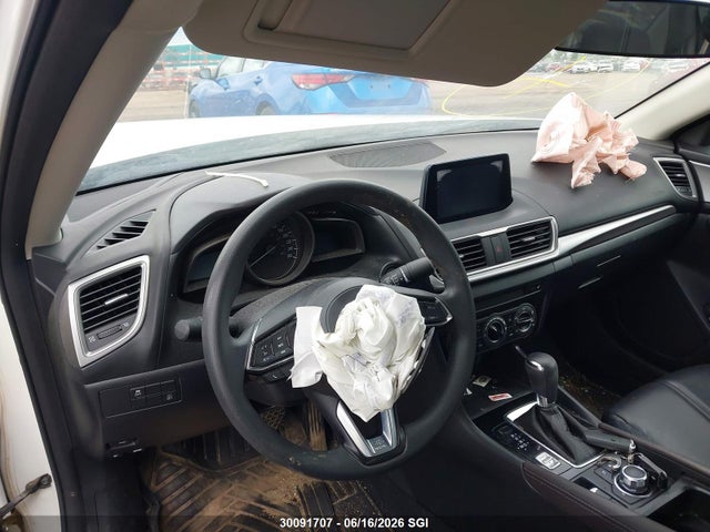 3MZBN1T77JM253109 Mazda 3 SE