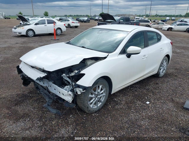 3MZBN1T77JM253109 Mazda 3 SE