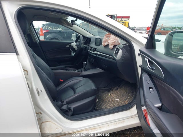 3MZBN1T77JM253109 Mazda 3 SE