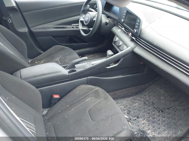 30090370 :رقم المزاد ، KMHLM4DGXRU849070 vin ، 2024 Hyundai Elantra Sel مزاد بيع