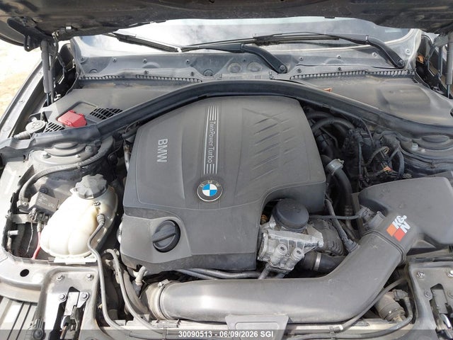 2013 Bmw 3 Series მანქანა იყიდება აუქციონზე, vin: WBA3B9C51DF587974, აუქციონის ნომერი: 30090513