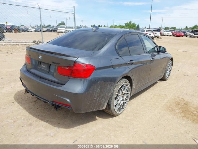 2013 Bmw 3 Series მანქანა იყიდება აუქციონზე, vin: WBA3B9C51DF587974, აუქციონის ნომერი: 30090513