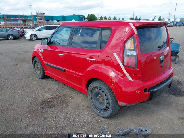 30091762 :رقم المزاد ، KNDJT2A26B7200074 vin ، 2011 Kia Soul +/!/sport مزاد بيع