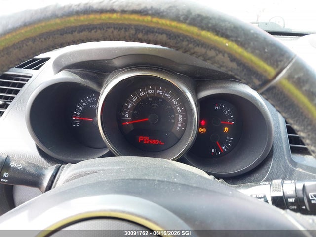 30091762 :رقم المزاد ، KNDJT2A26B7200074 vin ، 2011 Kia Soul +/!/sport مزاد بيع