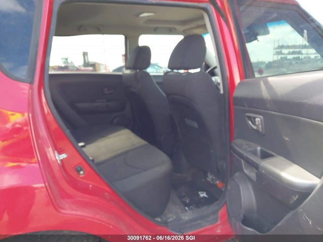 30091762 :رقم المزاد ، KNDJT2A26B7200074 vin ، 2011 Kia Soul +/!/sport مزاد بيع