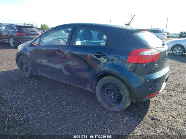 30091763 :رقم المزاد ، KNADM5A31F6991059 vin ، 2015 Kia Rio Lx مزاد بيع