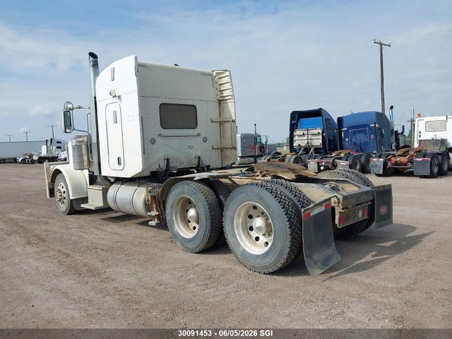 30091453 :رقم المزاد ، 1XPWD49X9AD106445 vin ، 2010 Peterbilt 388 مزاد بيع