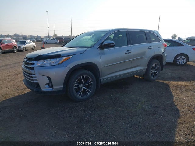 5TDBZRFH6JS827709 Toyota Highlander Le/le Plus