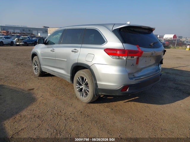 5TDBZRFH6JS827709 Toyota Highlander Le/le Plus