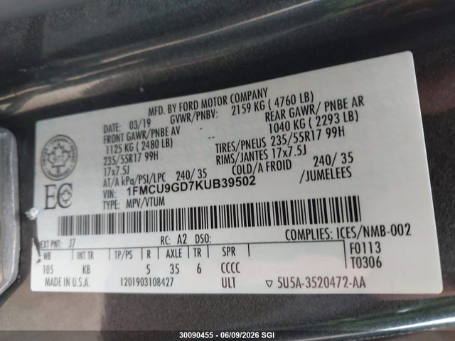 Продажа на аукционе авто 2019 Ford Escape Se, vin: 1FMCU9GD7KUB39502, номер лота: 30090455