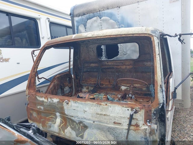 Aukcja sprzedaży 2003 Gmc W4500 W45042, vin: J8DC4B14937009109, numer aukcji: 30075203