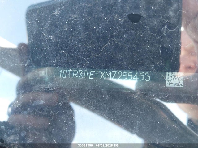 30091859 :رقم المزاد ، 1GTR8AEFXMZ255453 vin ، 2021 Gmc Sierra C1500 مزاد بيع