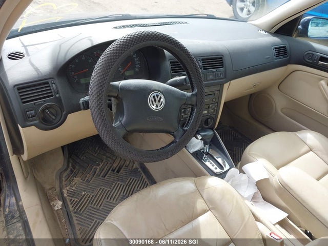 Продажа на аукционе авто 2000 Volkswagen Jetta Gls, vin: 3VWSA29M3YM130447, номер лота: 30090168