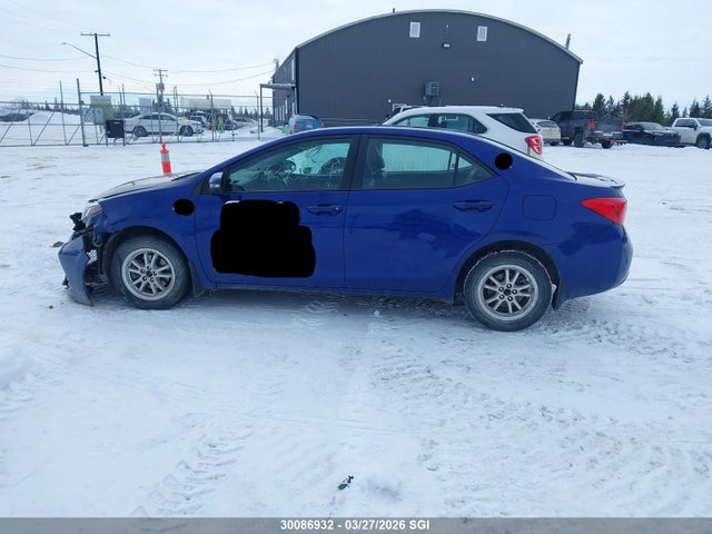 2T1BURHE7JC018536 Toyota COROLLA LE