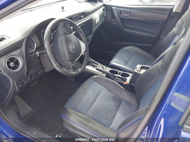 2T1BURHE7JC018536 Toyota COROLLA LE