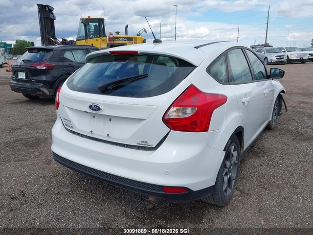 1FADP3K2XEL385219 Ford FOCUS SE