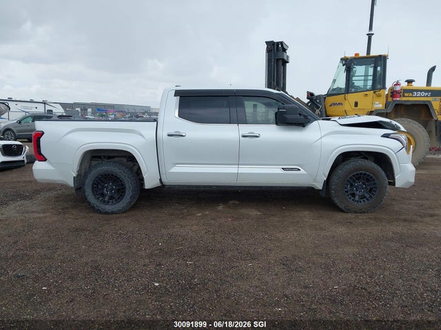 30091899 :رقم المزاد ، 5TFVC5DB5PX038217 vin ، 2023 Toyota Tundra Hybrid Capstone مزاد بيع