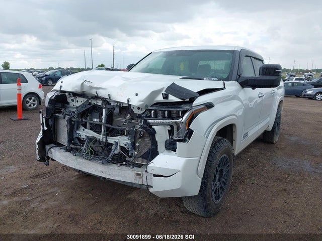 30091899 :رقم المزاد ، 5TFVC5DB5PX038217 vin ، 2023 Toyota Tundra Hybrid Capstone مزاد بيع