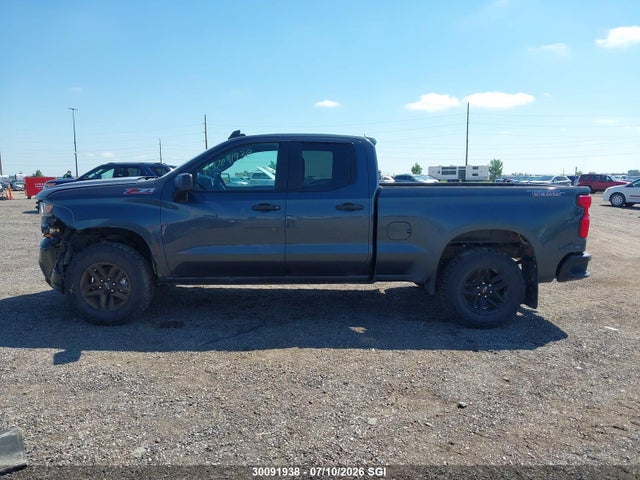 30091938 :رقم المزاد ، 1GCRYCEF2KZ199260 vin ، 2019 Chevrolet Silverado K1500 Trail Boss Custom مزاد بيع