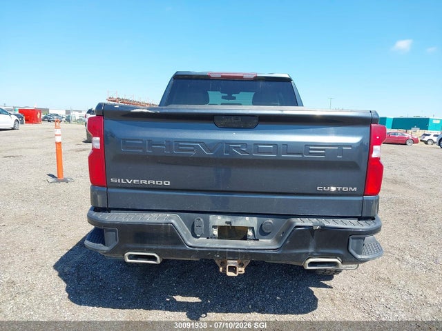 30091938 :رقم المزاد ، 1GCRYCEF2KZ199260 vin ، 2019 Chevrolet Silverado K1500 Trail Boss Custom مزاد بيع