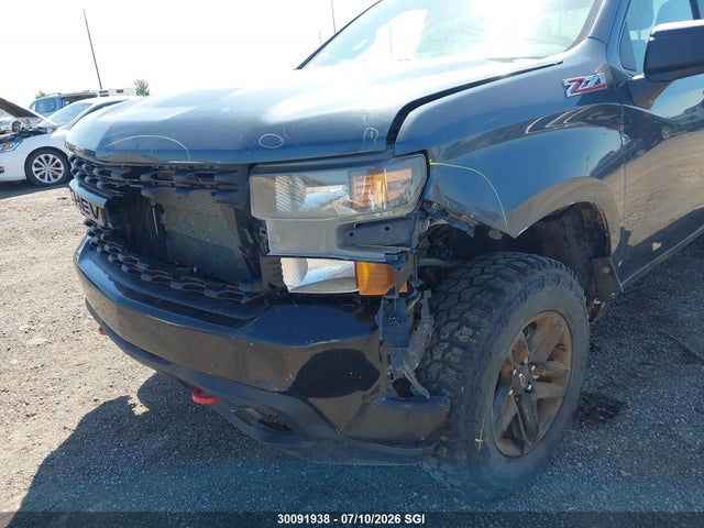 30091938 :رقم المزاد ، 1GCRYCEF2KZ199260 vin ، 2019 Chevrolet Silverado K1500 Trail Boss Custom مزاد بيع