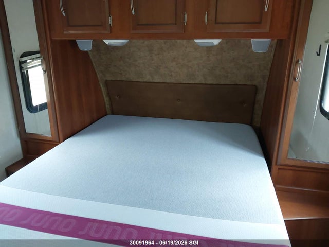Продаж на аукціоні авто 2013 Coachmen Freedom Express, vin: 5ZT2FEXB4DA009696, номер лоту: 30091964