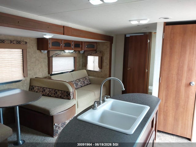 Продаж на аукціоні авто 2013 Coachmen Freedom Express, vin: 5ZT2FEXB4DA009696, номер лоту: 30091964