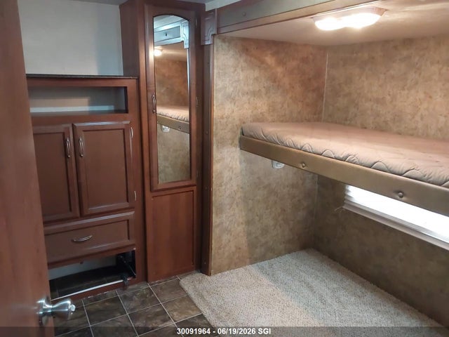 Продаж на аукціоні авто 2013 Coachmen Freedom Express, vin: 5ZT2FEXB4DA009696, номер лоту: 30091964