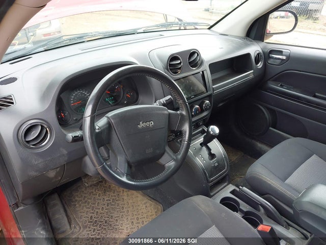 30091866 :رقم المزاد ، 1J4NF4FB0AD520823 vin ، 2010 Jeep Compass Sport مزاد بيع