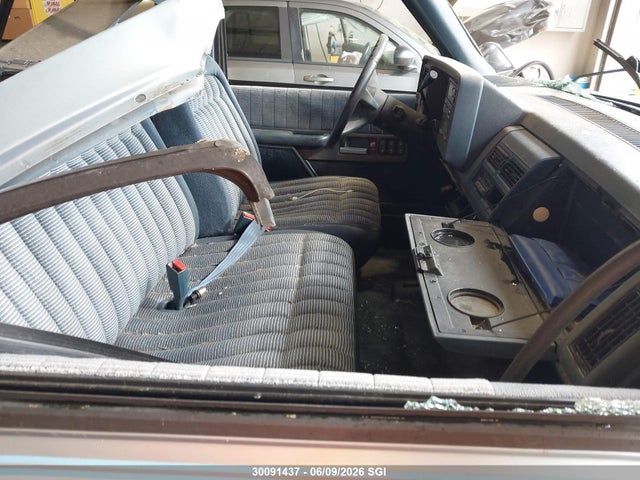 Продаж на аукціоні авто 1991 Gmc Sierra K1500, vin: 2GTEK14K8M1503495, номер лоту: 30091437