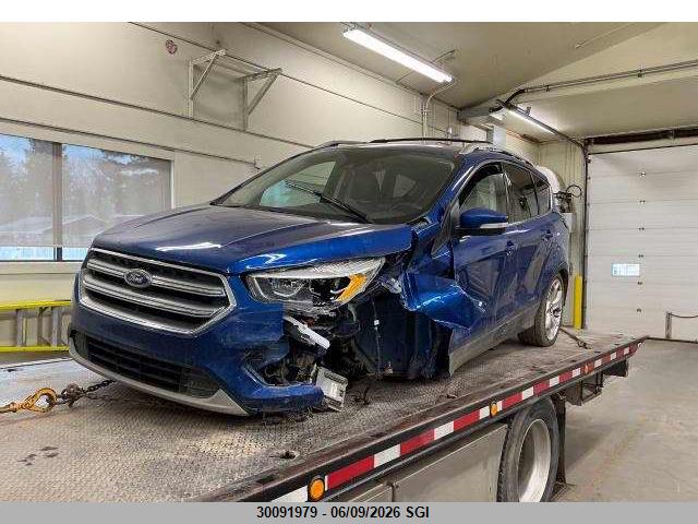 Ford Escape Titanium 2017 1FMCU9J97HUD31676 Image 2