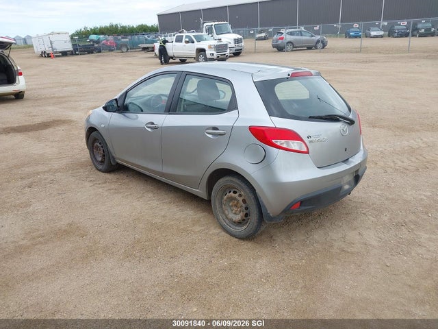 2011 Mazda Mazda2 მანქანა იყიდება აუქციონზე, vin: JM1DE1HY6B0120861, აუქციონის ნომერი: 30091840