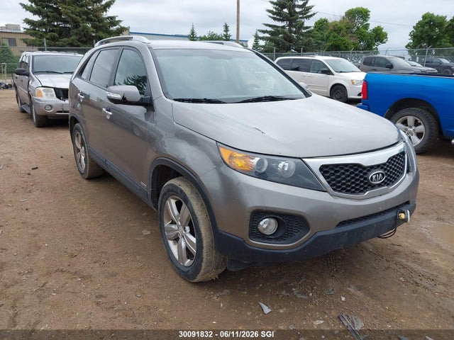 Auction sale of the 2013 Kia Sorento Ex Luxury V6/ex V6, vin: 5XYKUDA23DG413423, lot number: 30091832