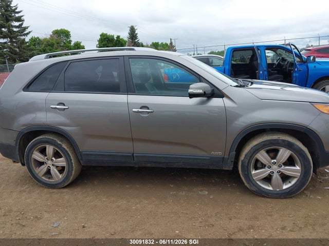 30091832 :رقم المزاد ، 5XYKUDA23DG413423 vin ، 2013 Kia Sorento Ex Luxury V6/ex V6 مزاد بيع
