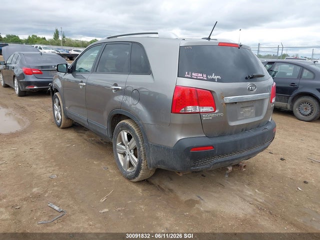 30091832 :رقم المزاد ، 5XYKUDA23DG413423 vin ، 2013 Kia Sorento Ex Luxury V6/ex V6 مزاد بيع
