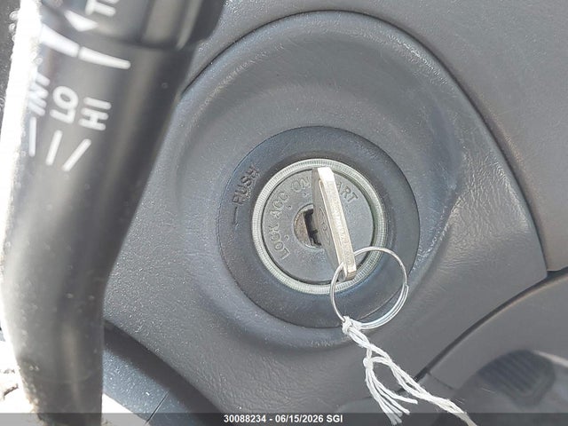 2000 Toyota Camry Ce/le/xle მანქანა იყიდება აუქციონზე, vin: JT2BG22K9Y0515050, აუქციონის ნომერი: 30088234
