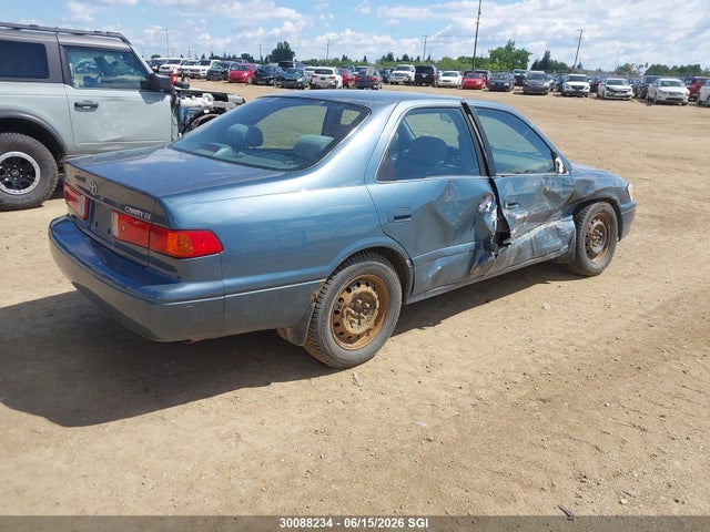 2000 Toyota Camry Ce/le/xle მანქანა იყიდება აუქციონზე, vin: JT2BG22K9Y0515050, აუქციონის ნომერი: 30088234