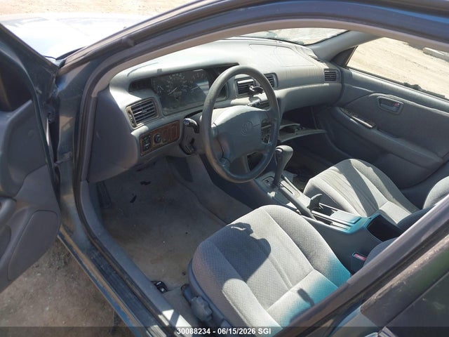 2000 Toyota Camry Ce/le/xle მანქანა იყიდება აუქციონზე, vin: JT2BG22K9Y0515050, აუქციონის ნომერი: 30088234