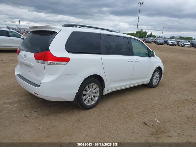 Продажа на аукционе авто 2011 Toyota Sienna Le, vin: 5TDJK3DC3BS012535, номер лота: 30092043