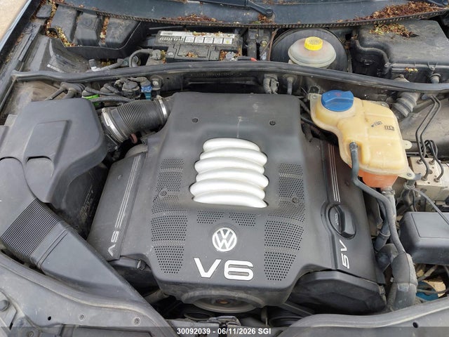 1999 Volkswagen Passat Gls მანქანა იყიდება აუქციონზე, vin: WVWAD63B2XE179342, აუქციონის ნომერი: 30092039