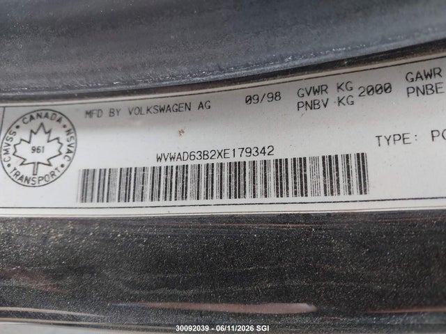 1999 Volkswagen Passat Gls მანქანა იყიდება აუქციონზე, vin: WVWAD63B2XE179342, აუქციონის ნომერი: 30092039