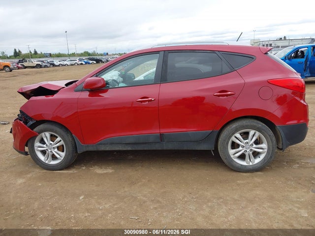 30090980 :رقم المزاد ، KM8JUCAC8DU548812 vin ، 2013 Hyundai Tucson Gls/limited مزاد بيع